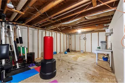 8966 Haddix Road, Fairborn, OH 45324 - Photo 31