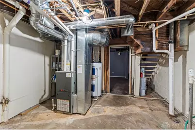 216 E Beechwood Avenue, Dayton, OH 45405 - Photo 35