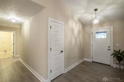 110 Eagle Ridge Drive, Carlisle, OH 45005 - Photo 9