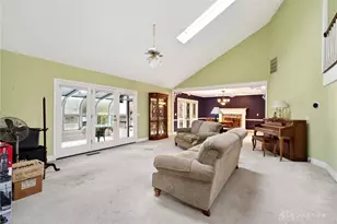 686 Doe Crossing, Centerville, OH 45459 - Photo 5