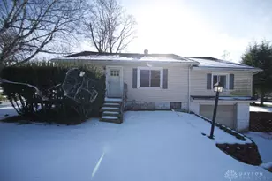 906 Duke Ave, Mansfield, OH 44905 - Photo 1