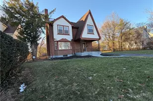 1615 Burroughs Dr, Dayton, OH 45406 - Photo 1