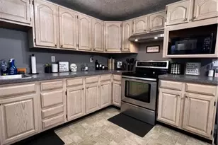 6204 Alter Rd, Huber Heights, OH 45424 - Photo 5