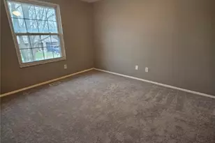 7937 Rustic Woods Dr, Dayton, OH 45424 - Photo 9