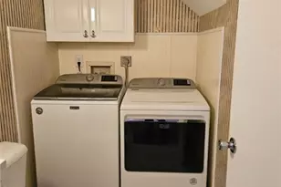 7937 Rustic Woods Dr, Dayton, OH 45424 - Photo 7