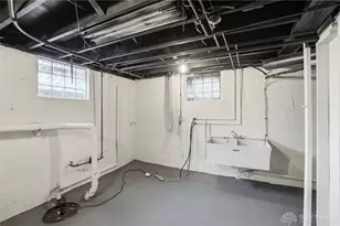 124 Englewood Rd, Springfield, OH 45504 - Photo 33