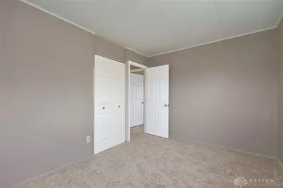 153 N Diana Lane, Fairborn, OH 45324 - Photo 15