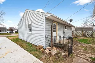 153 N Diana Ln, Fairborn, OH 45324 - Photo 21