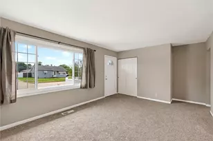 153 N Diana Ln, Fairborn, OH 45324 - Photo 9