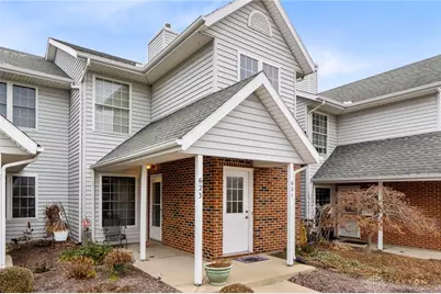 623 Thornburg, Tipp City, OH 45371 - Photo 3