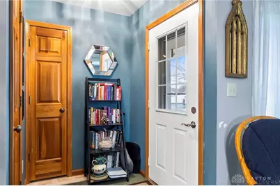 623 Thornburg, Tipp City, OH 45371 - Photo 5