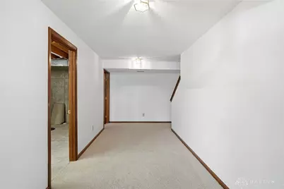 7128 Hartcrest Lane, Dayton, OH 45459 - Photo 35