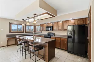 7128 Hartcrest Ln, Dayton, OH 45459 - Photo 9