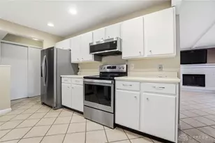 2000 Meadowside Ln, Dayton, OH 45458 - Photo 17