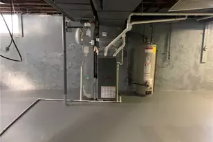 154 W Hudson Ave, Dayton, OH 45405 - Photo 17