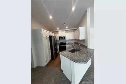 2736 Amberwood #305, Beavercreek, OH 45431 - Photo 5