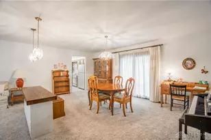 1182 Park Forest Dr, Vandalia, OH 45377 - Photo 9