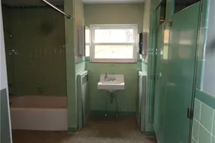 220 W Siebenthaler Ave, Dayton, OH 45405 - Photo 41