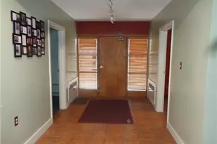 220 W Siebenthaler Ave, Dayton, OH 45405 - Photo 17