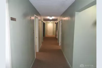 220 W Siebenthaler Avenue, Dayton, OH 45405 - Photo 33