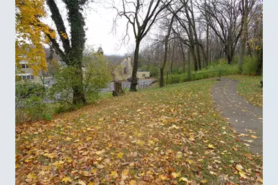 220 W Siebenthaler Avenue, Dayton, OH 45405 - Photo 13