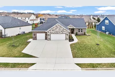 1050 Rosenthal Drive, Tipp City, OH 45371 - Photo 1