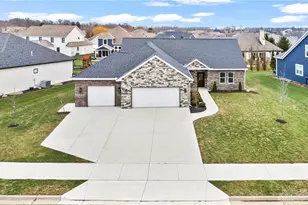 1050 Rosenthal Dr, Tipp City, OH 45371 - Photo 1