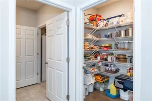 1701 Glade Valley Dr, Dayton, OH 45458 - Photo 15