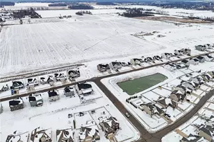 4076 Spicebush Dr, Tipp City, OH 45371 - Photo 51