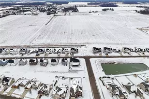 4076 Spicebush Dr, Tipp City, OH 45371 - Photo 53