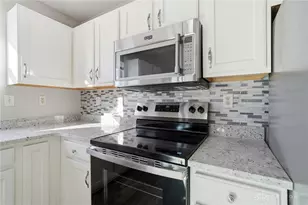 125 Hollytree Dr, Middletown, OH 45044 - Photo 13