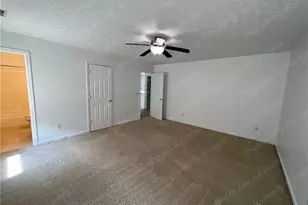 390 Chapelgate Dr, Fairborn, OH 45324 - Photo 25