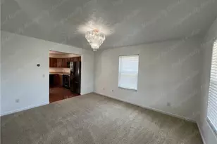 390 Chapelgate Dr, Fairborn, OH 45324 - Photo 5