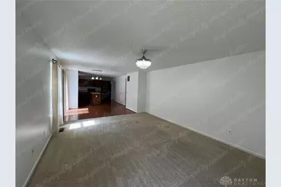 390 Chapelgate Drive, Fairborn, OH 45324 - Photo 11