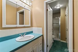 5235 Oakbrooke Dr, Dayton, OH 45440 - Photo 35