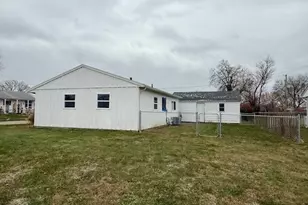 819 Hedwick St, New Carlisle, OH 45344 - Photo 19