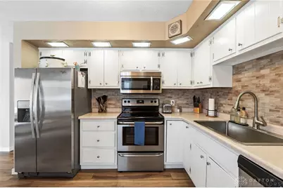 6055 Layne Hills Court, Englewood, OH 45322 - Photo 17