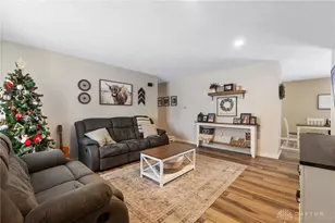 6055 Layne Hills Ct, Englewood, OH 45322 - Photo 5