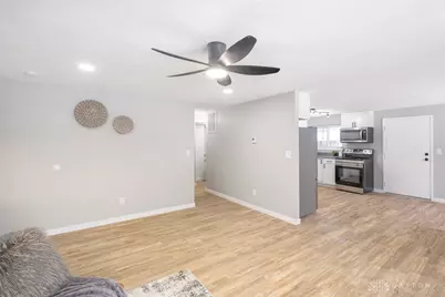 3781 Keswick Lane, Dayton, OH 45439 - Photo 9