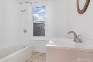 6106 Sycamore St, Cincinnati, OH 45216 - Photo 17