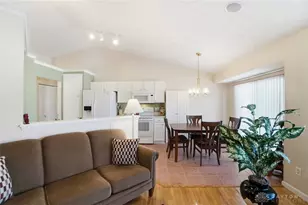 2461 Whisper Dr, Miamisburg, OH 45342 - Photo 13