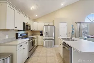 9048 Thornhill Ct, Springboro, OH 45066 - Photo 17