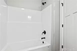 1160 Waterloo St, Troy, OH 45373 - Photo 29