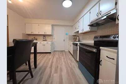 6805 Willow Creek Drive, Dayton, OH 45424 - Photo 9