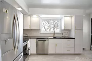 250 Hornwood Dr, Dayton, OH 45405 - Photo 13