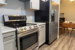 1122 Eagle Feather Cir, West Carrollton, OH 45449 - Photo 9