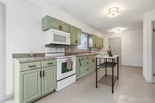 2855 Whitehorse Ave, Kettering, OH 45420 - Photo 9