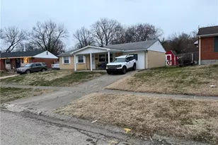 1653 Chippewa Dr, Hamilton, OH 45013 - Photo 1