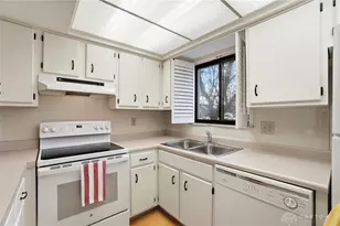 9515 Centerbrook Ct, Dayton, OH 45458 - Photo 11