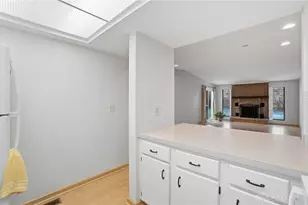 9515 Centerbrook Ct, Dayton, OH 45458 - Photo 13